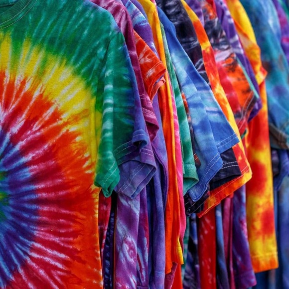 Tie Dye Party Kit – 123 Piece Do It Yourself..(NWT) - Picture 4 of 7